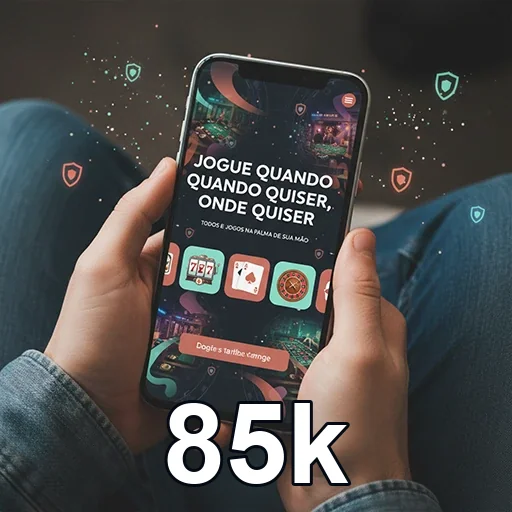 Tela do app 85k com conta e saque no celular